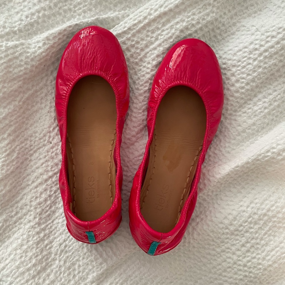 Razzleberry Patent Tieks